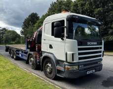 2002 Scania 124 420 8x2 Cheese Wedge Flatbed with Fassi Crane